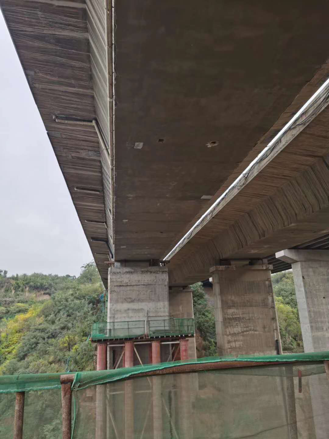 南宁桥梁加固前制定可行设计方案图并用对施工方法